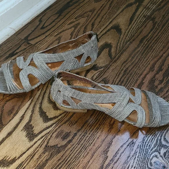Women's Strappy Metallic Gray Sandals - Picture 6 of 12